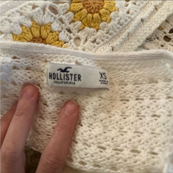 Hollister crochet flower halter tie top - Picture 7 of 7